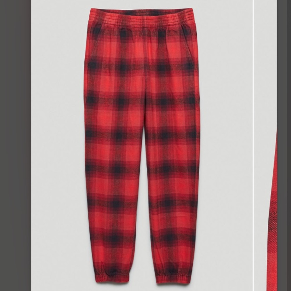Aritzia TNA Riley Plaid Flannel Jogger Pants